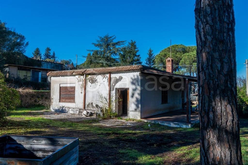Villa in vendita a Gallicano nel Lazio via Acquatraversa