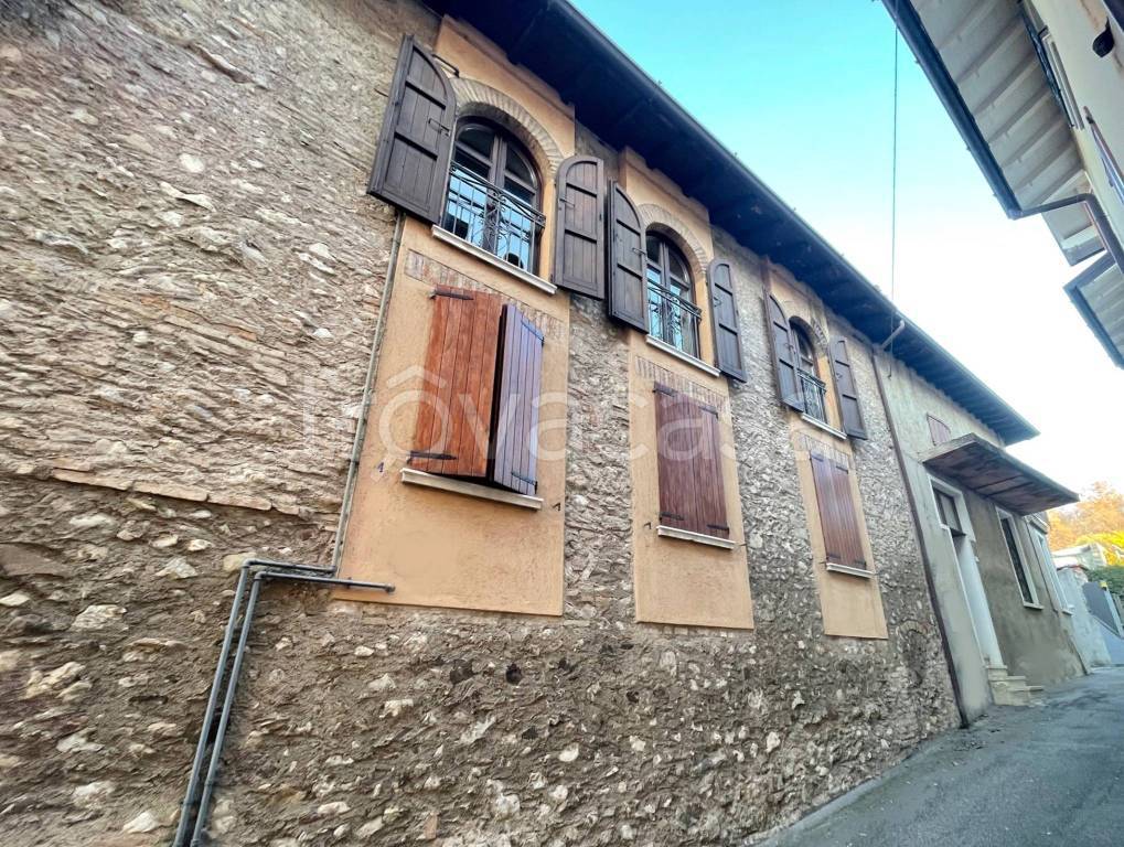 Appartamento in vendita a Lonato del Garda via Trento e Trieste