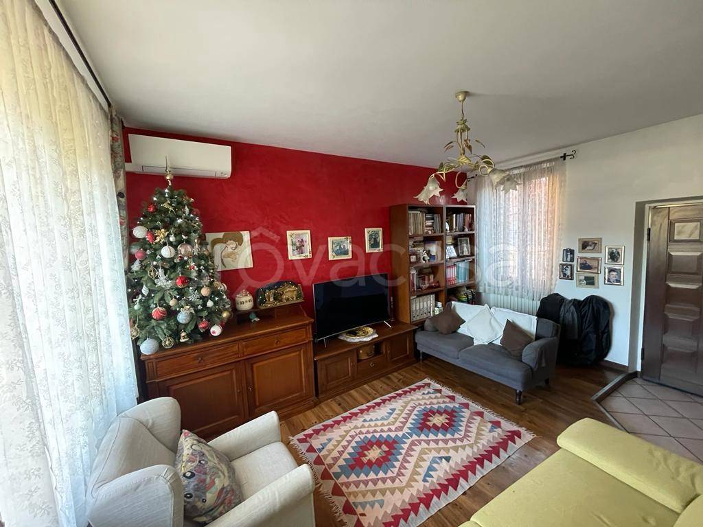 Appartamento in vendita a Seveso via San Francesco d'Assisi, 10