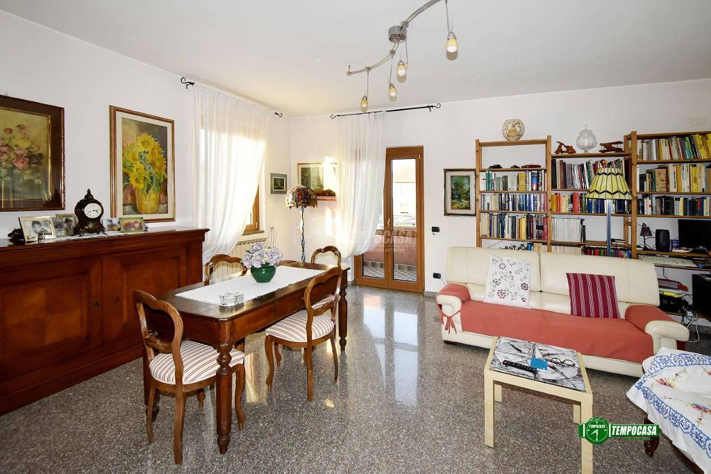 Villa a Schiera in vendita a Brugherio via moncenisio