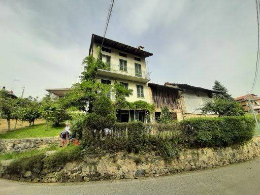 Casa Indipendente in in vendita da privato a Valdilana frazione Botto, 78