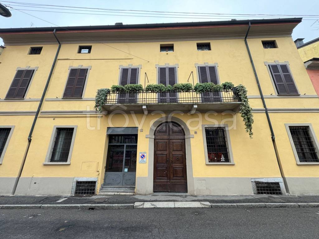 Mansarda in vendita a Cremona via Ferrante Aporti, 17