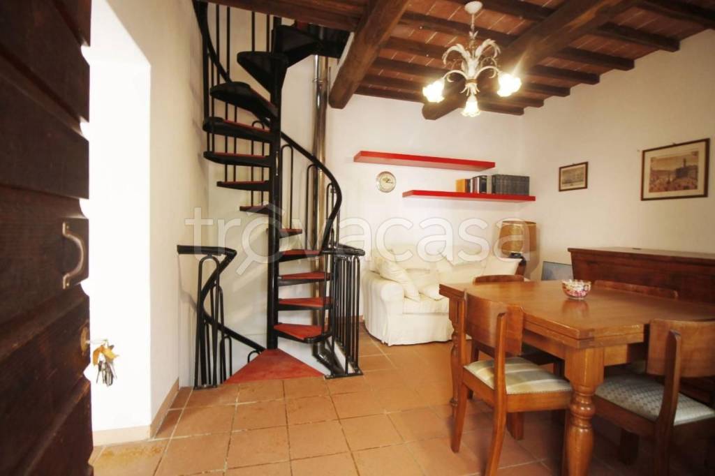 casa indipendente in vendita a Vinci