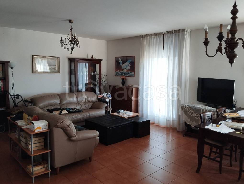 Appartamento in vendita a Verona via Ugo Sesini, 20