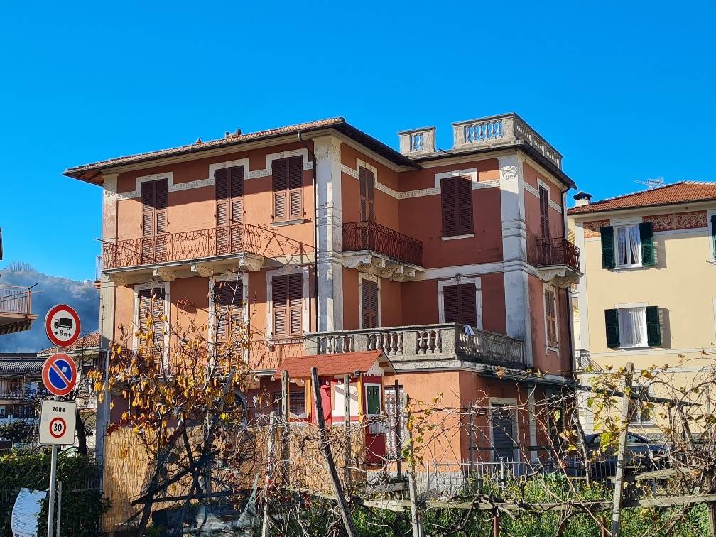 Villa Bifamiliare in vendita a Carasco via Montanaro Disma, 108