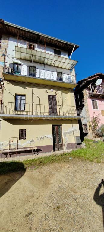 Appartamento in vendita a Valle San Nicolao frazione Strona, 3