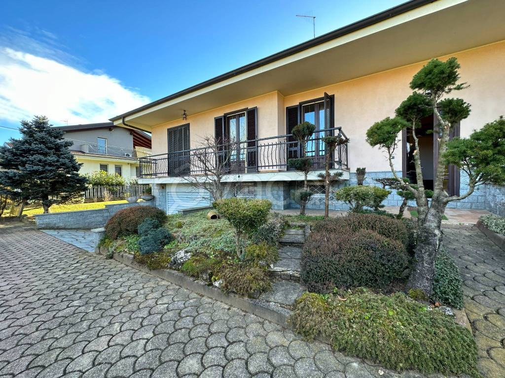 Villa a Schiera in vendita a Front via Salvatore Mura, 53