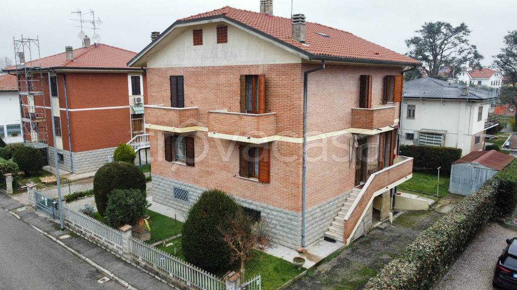 Casa Indipendente in vendita a Ferrara via Barchessa, 31