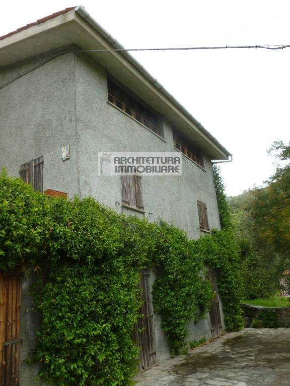 Casa Indipendente in vendita a Varazze via pero, 208