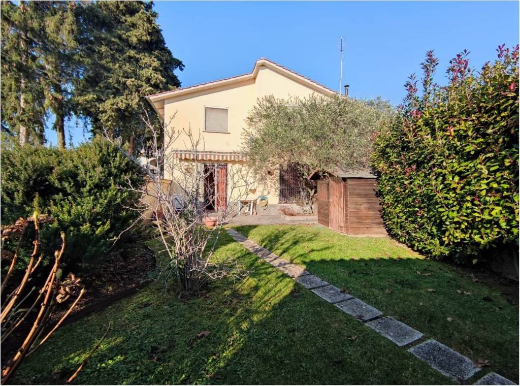 Villa in vendita a Ronciglione via delle Vigne, 30