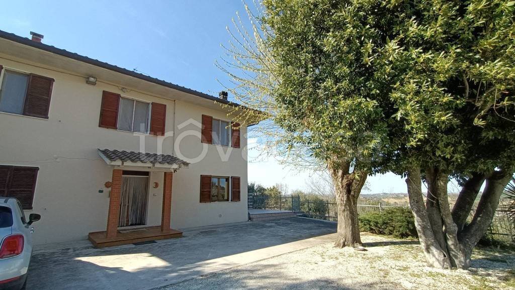 Villa in vendita a Corridonia strada Provinciale Corridonia Petriolo