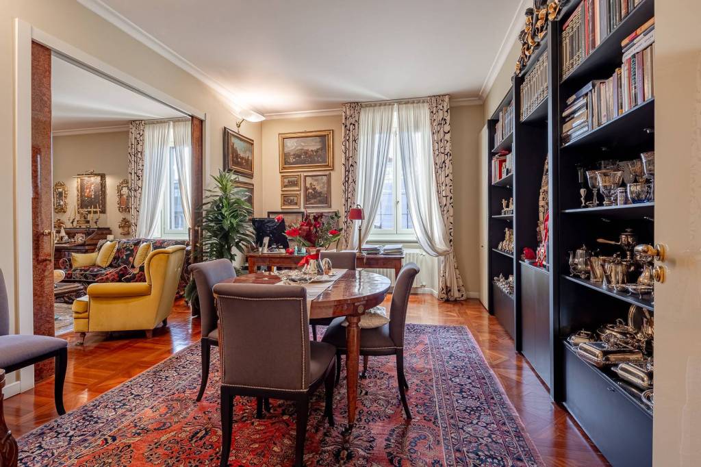 Appartamento in vendita a Milano via Fratelli Bronzetti