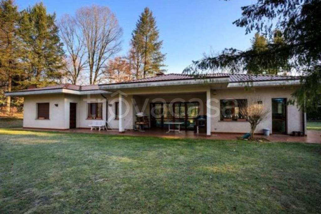 Villa in in vendita da privato a Guanzate via Monte Generoso, 20