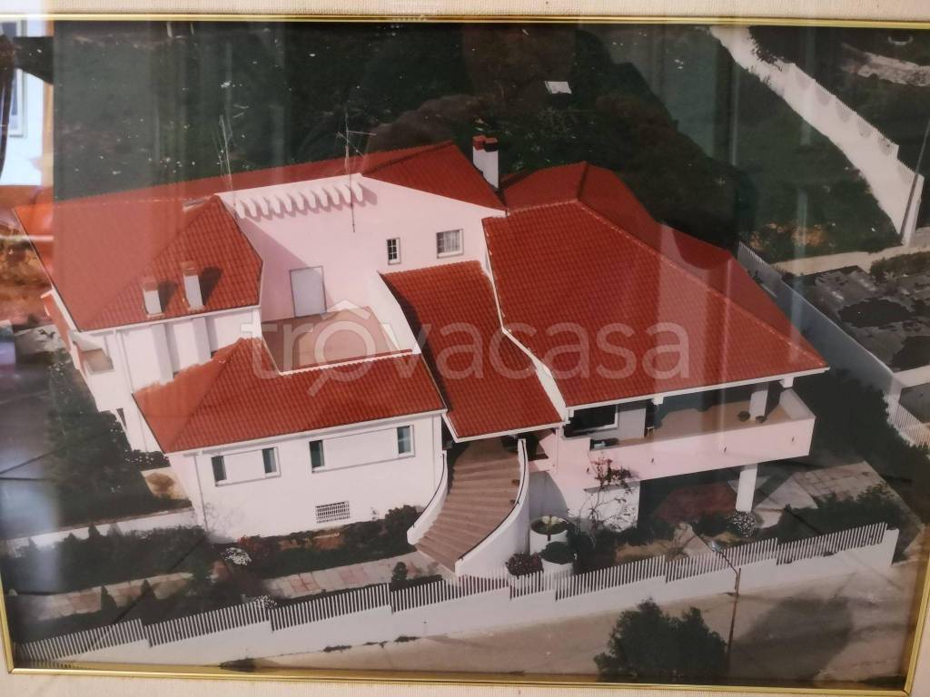 Villa in in vendita da privato a Scandale via San Nicola, 35