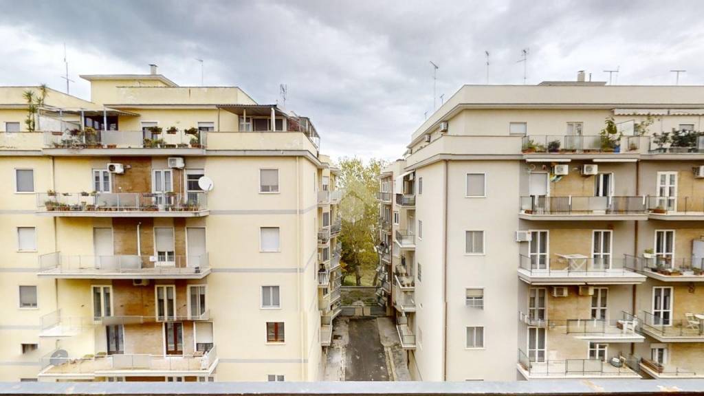 Appartamento in vendita a Brindisi via Martiri delle Fosse Ardeatine, 28