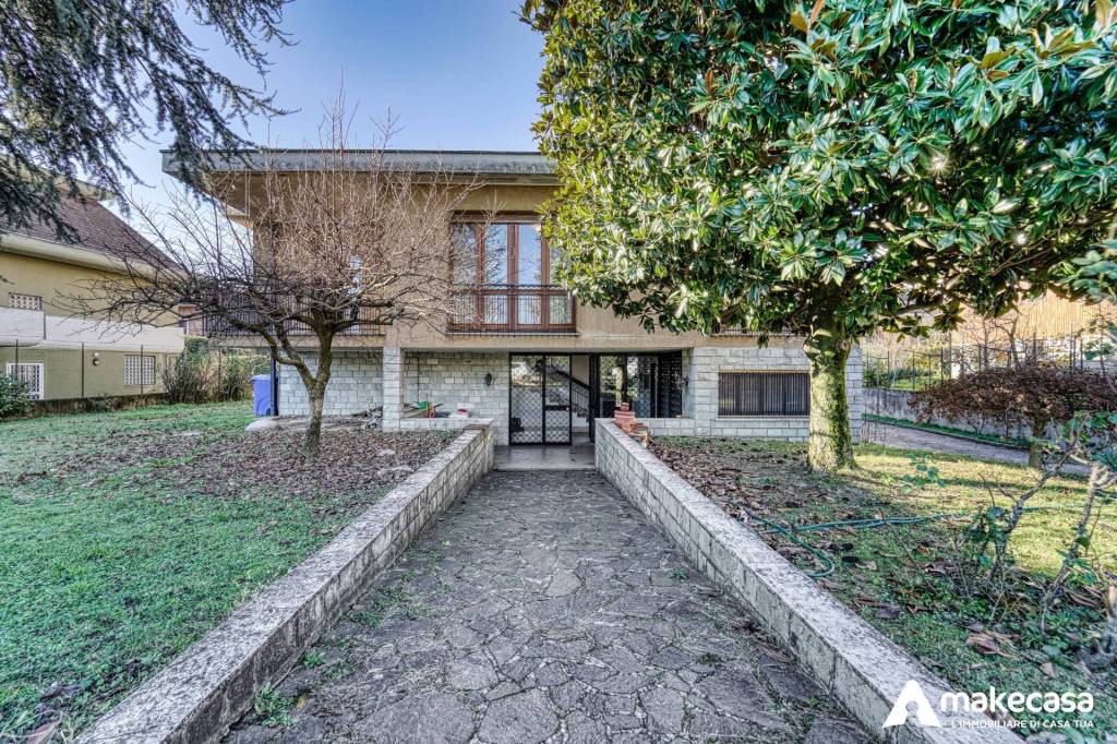 Villa in vendita a Melegnano via Olmi, 28
