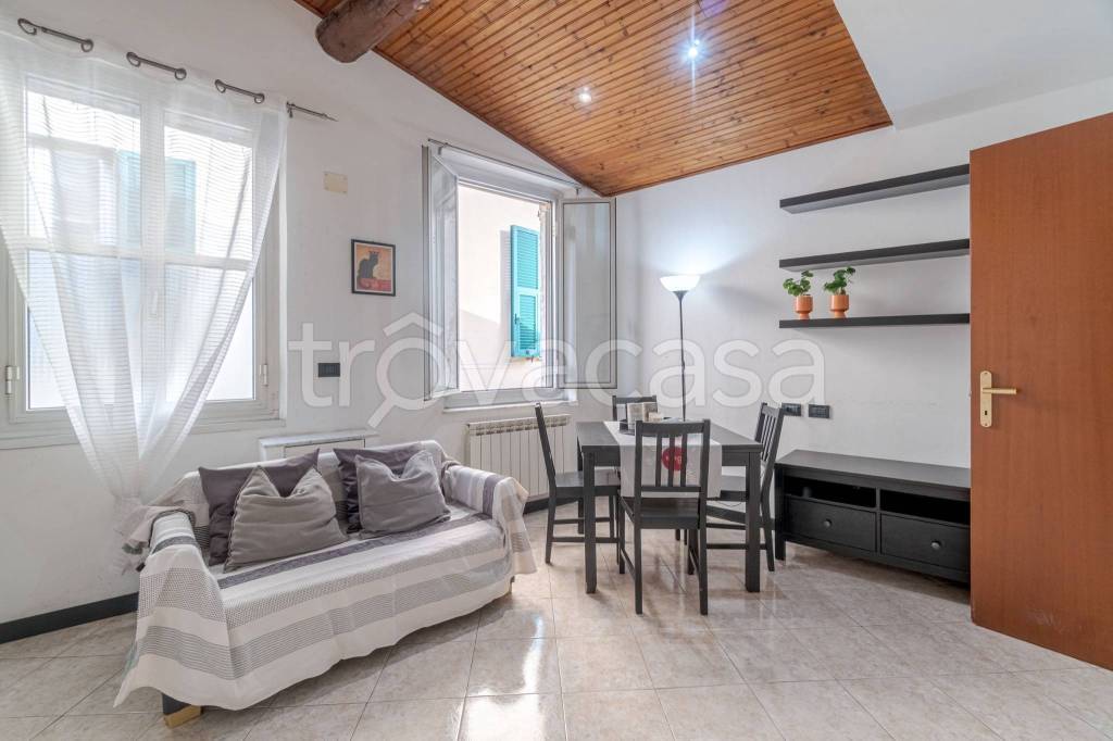 Appartamento in vendita a Genova vico del Piombo, 3