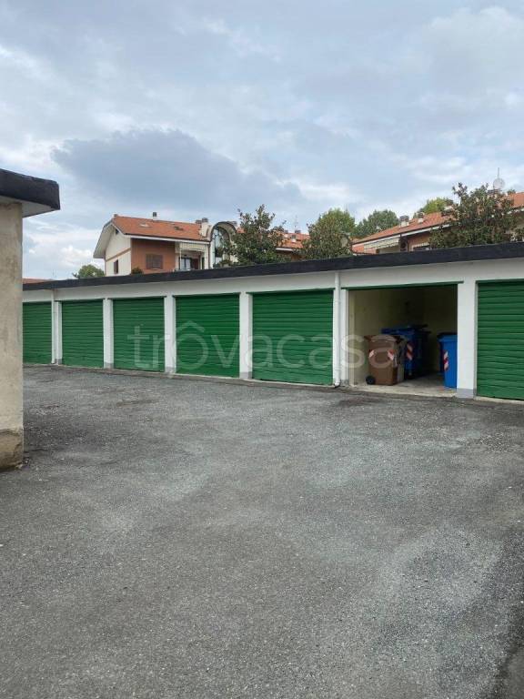 Garage in vendita a Orbassano via della Bassa, 5