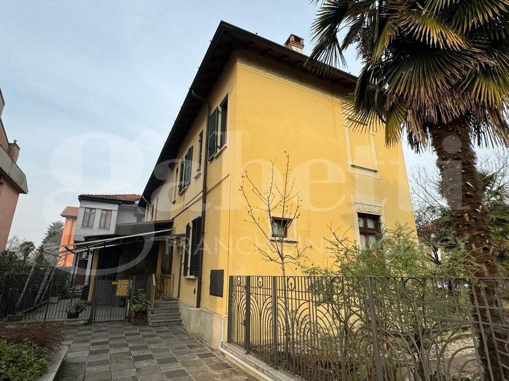Appartamento in vendita a Monza via duca degli abruzzi, 11