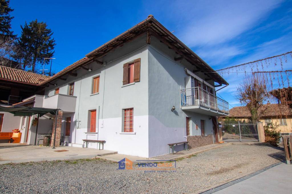 Villa in vendita a Canelli regione Aie