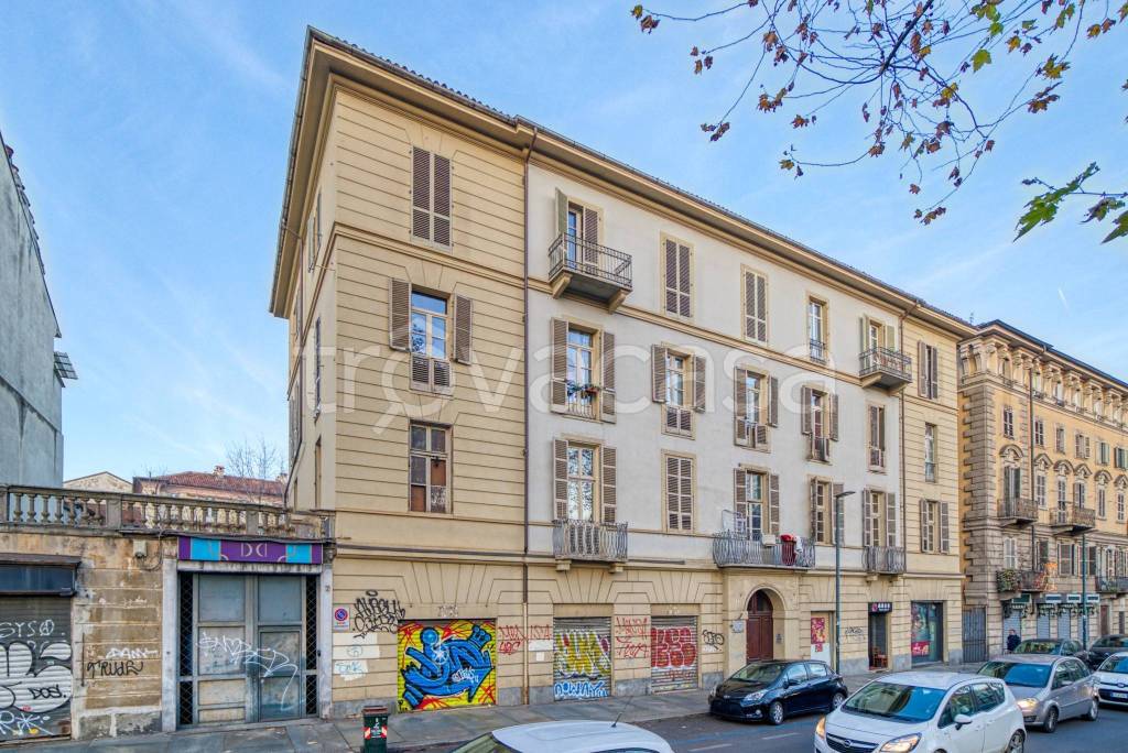 Appartamento in vendita a Torino corso Regina Margherita, 152