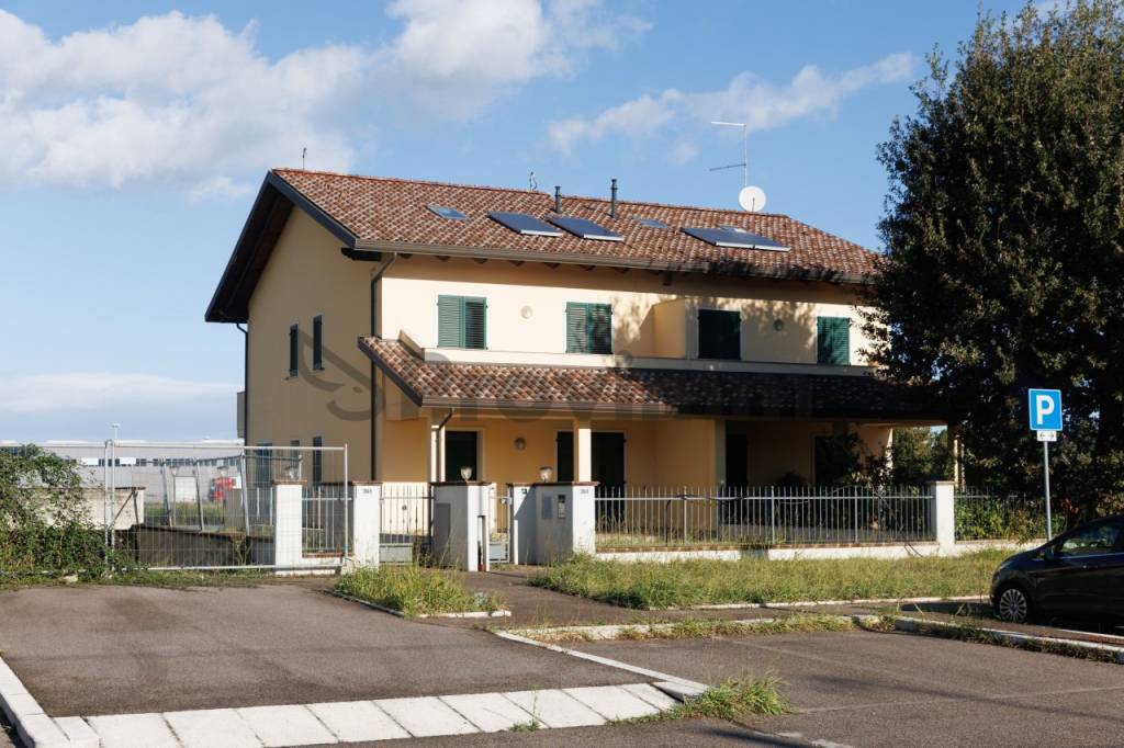 Villa a Schiera in vendita a Cesena via Diegaro - Pievesestina, 2901