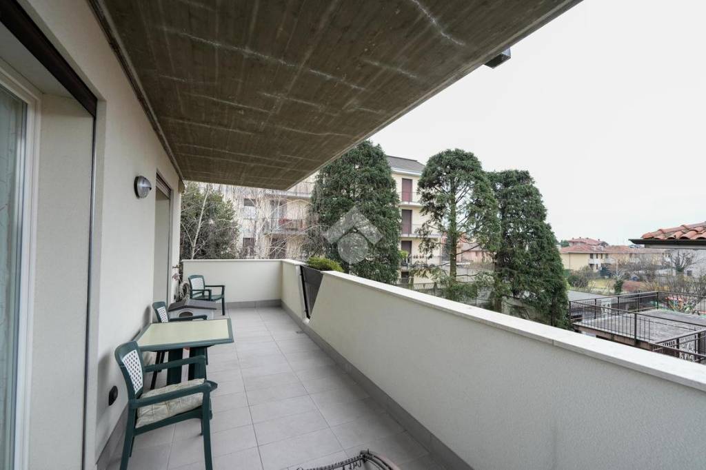 Appartamento in vendita a Verano Brianza via Galileo Galilei, 13