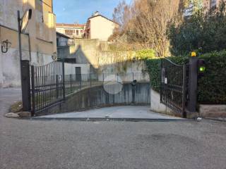 Garage in vendita a fossano piazza rafaela, 1