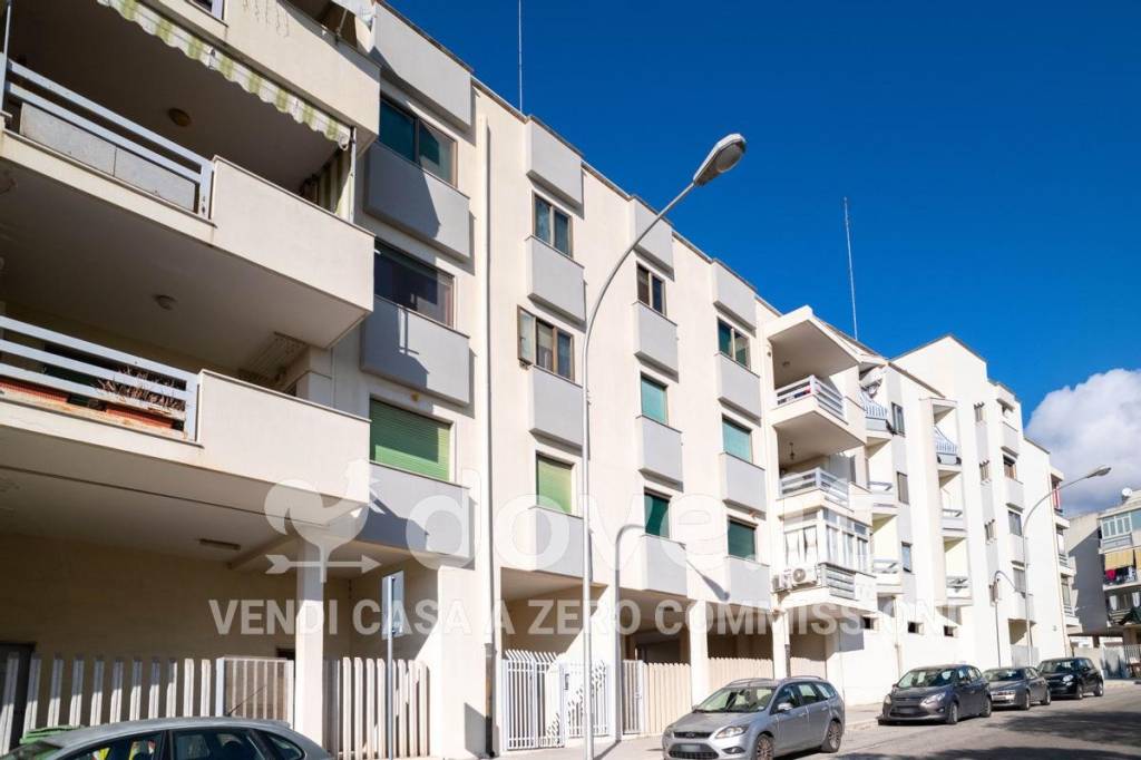 Appartamento in vendita a Taranto via Alcide de Gasperi, 9