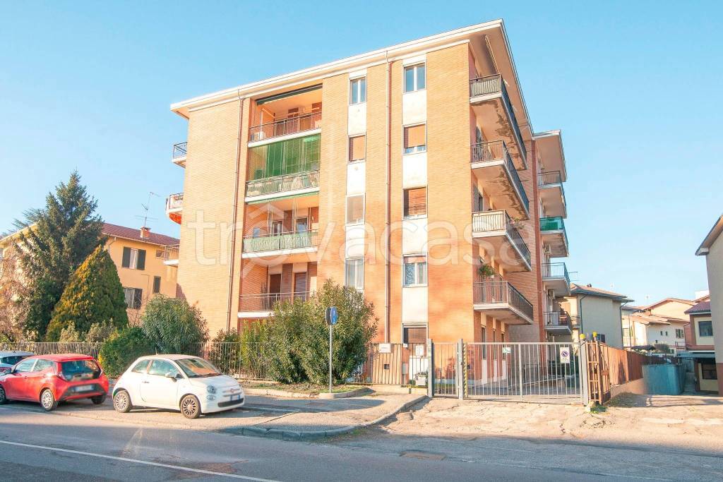 Appartamento in vendita a Pavia viale Camillo Campari, 86