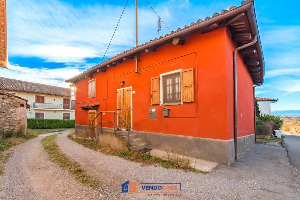Villa a Schiera in vendita a Novello località Tarditi Sottani