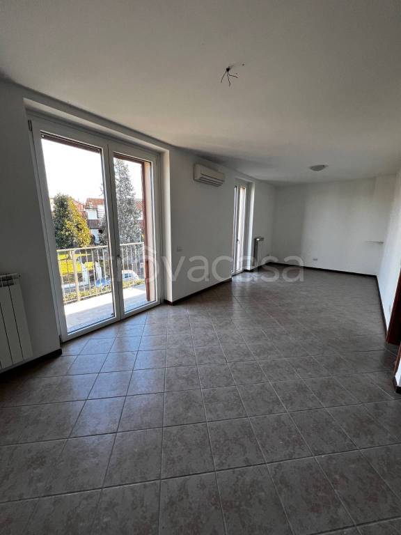 Appartamento in in vendita da privato a San Zenone al Lambro via Isola, 29