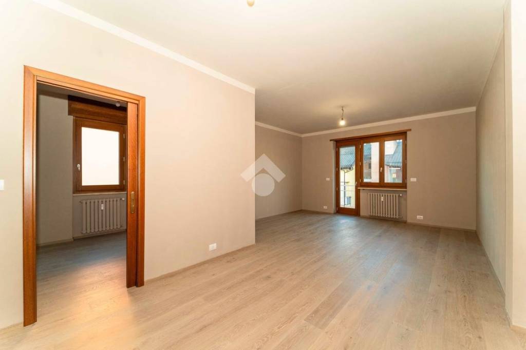 Appartamento in vendita a Grugliasco via raffaello, 5