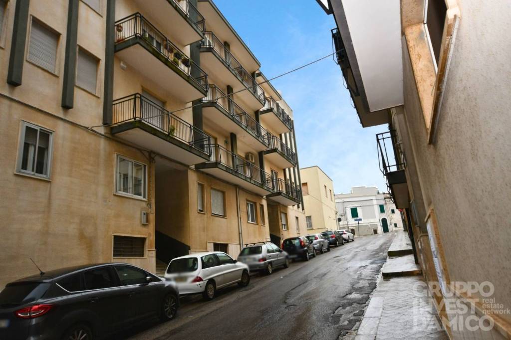 Appartamento in vendita a Cisternino via XXV Aprile