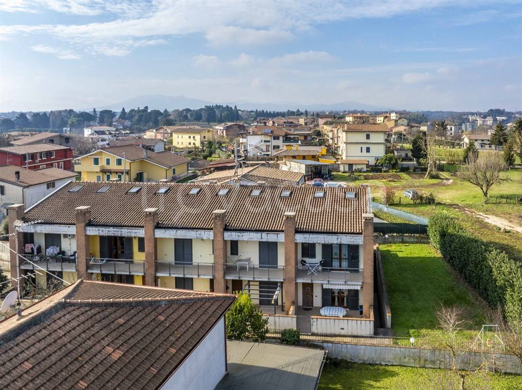 Villa a Schiera in vendita a Valmontone via Colle Piscarello