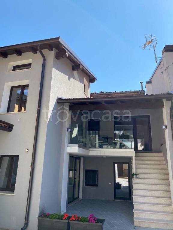 Villa Bifamiliare in in vendita da privato a Villa Carcina via Fratelli Tolotti, 43