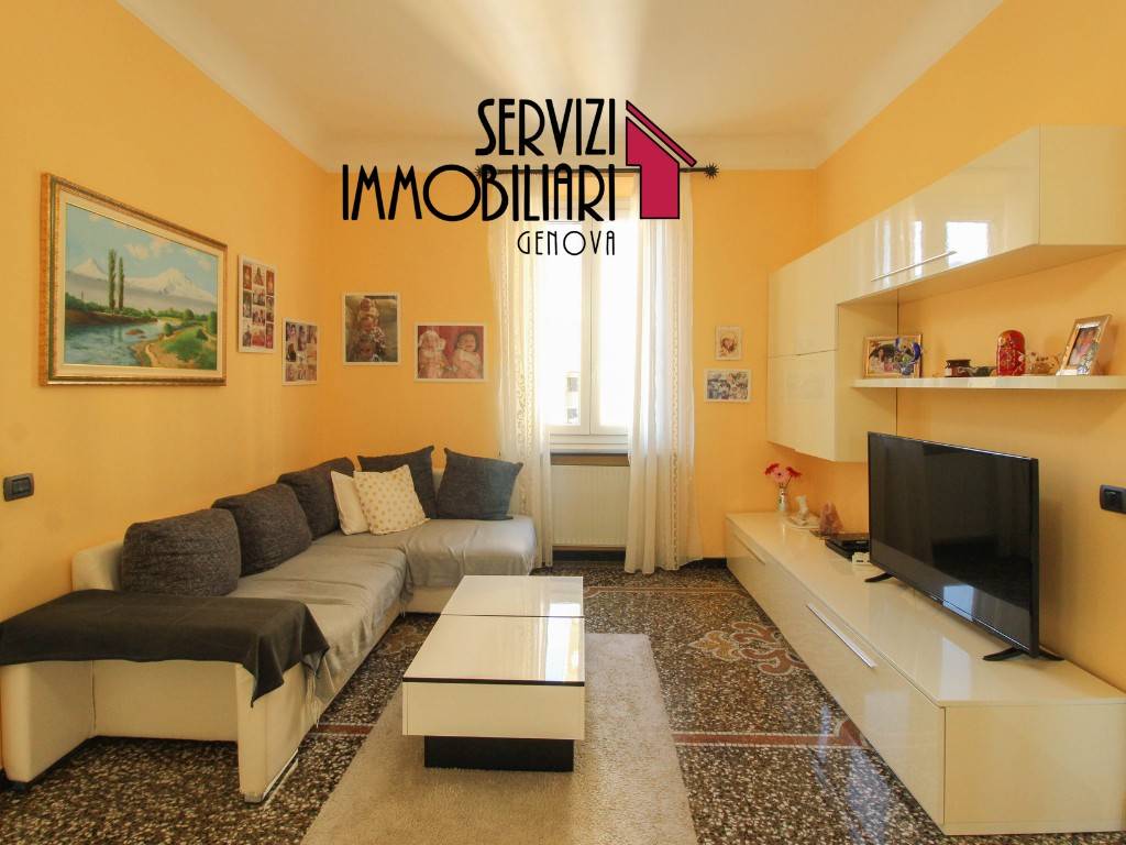 Appartamento in vendita a Genova via Bolzaneto