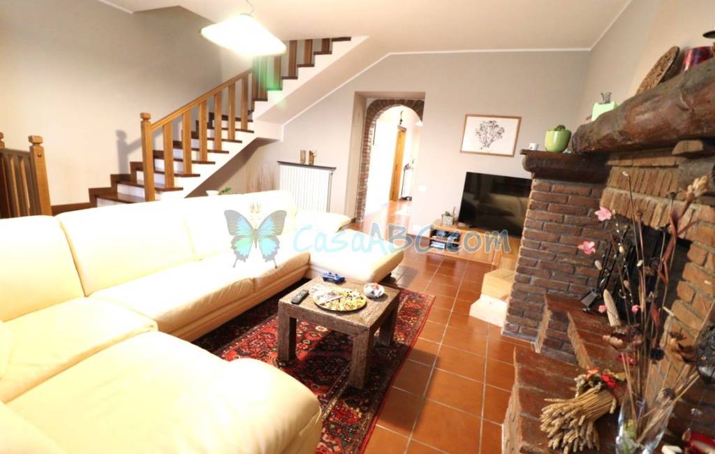 Villa a Schiera in vendita a Cavernago cascina Riccadonna