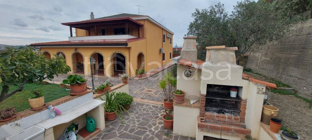 Villa Bifamiliare in in vendita da privato a Crotone via Islanda, 14