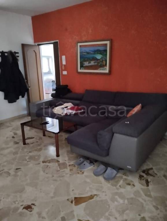 Appartamento in in vendita da privato a Gioia del Colle via Dottor Paolo Cassano, 124