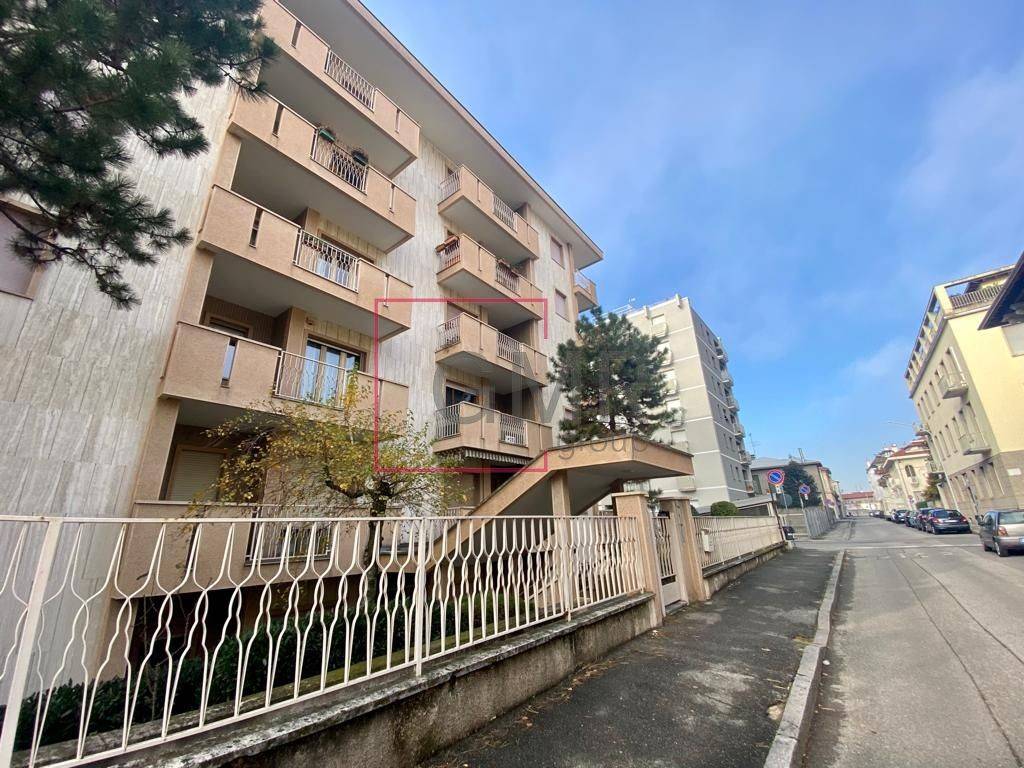 Appartamento in vendita a Busto Arsizio via Errico Petrella, 3