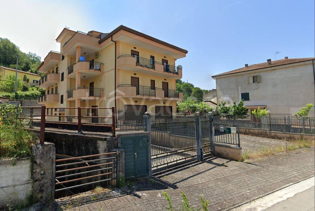 Appartamento in in vendita da privato a Castelnuovo Cilento via Nazionale, 5