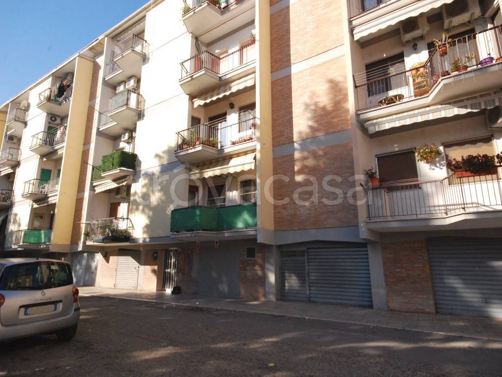 Appartamento in vendita a Foggia via Vittorio Bachelet, 10