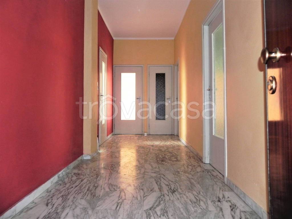 Appartamento in vendita a Beinasco via Padova, 2