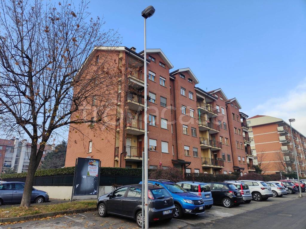Appartamento in vendita ad Alpignano via Francesco Baracca, 27
