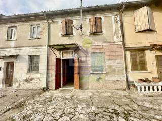 Casa indipendente in vendita a orio litta via madonnina