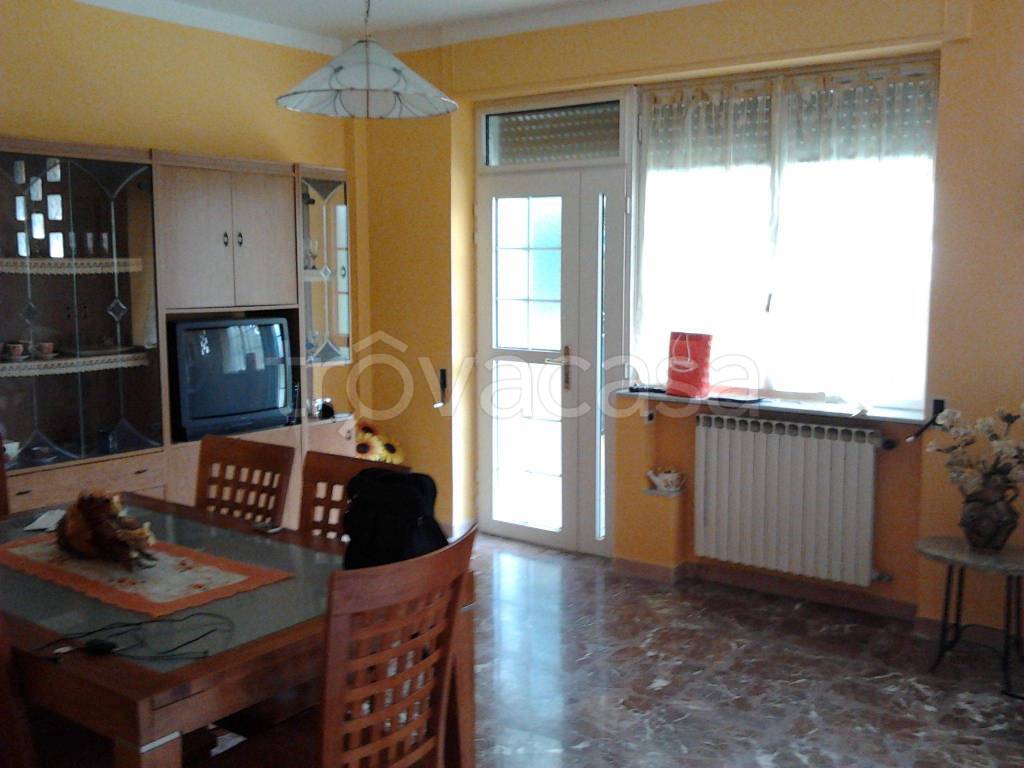 Appartamento in in vendita da privato a San Leucio del Sannio via Fievo