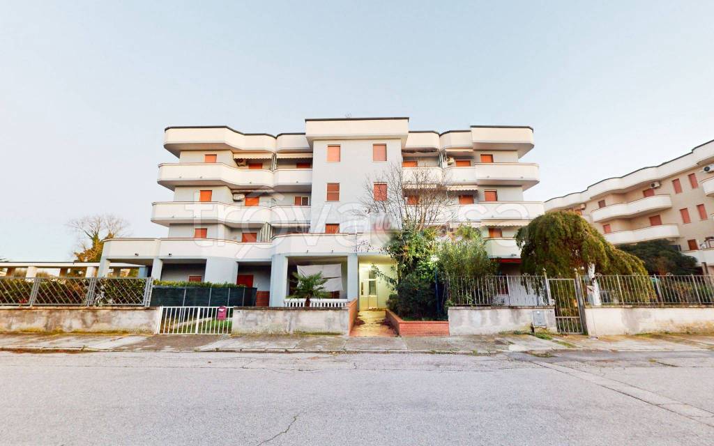 Appartamento in vendita a Comacchio viale Liechtenstein, Lido delle Nazioni 92