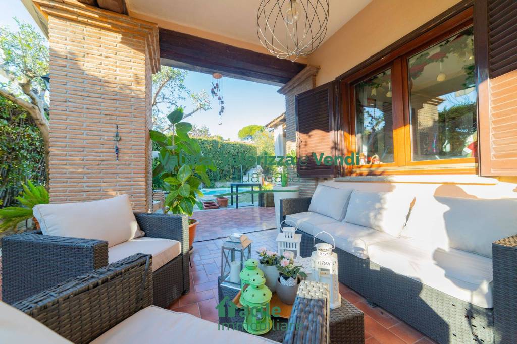 Villa in vendita a Guidonia Montecelio via Corona Boreale, 14, 00012 Colleverde rm, Italia