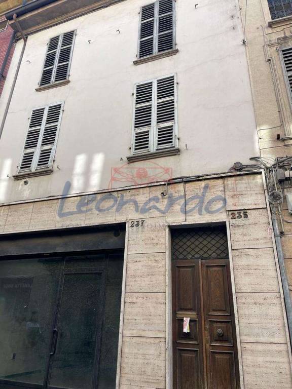 Casa Indipendente in vendita a Piacenza via Roma, 237